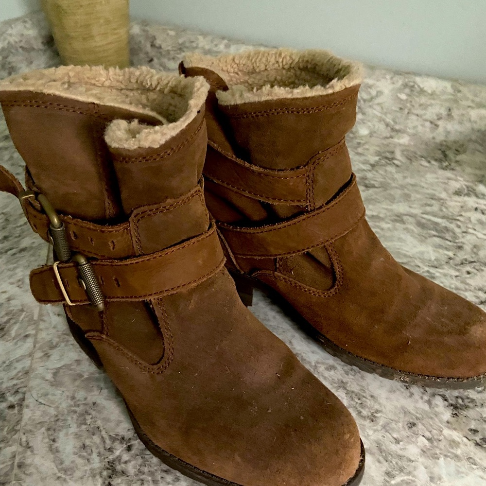 Women’s CAT booties